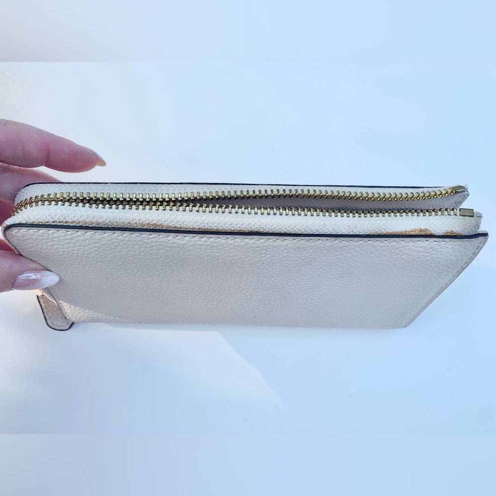 Coach Wallet - Picture 5 of 6
